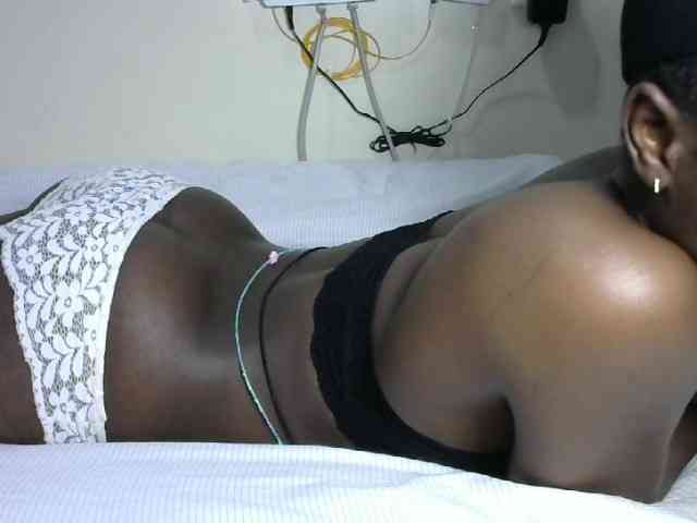Hotzelda webcam