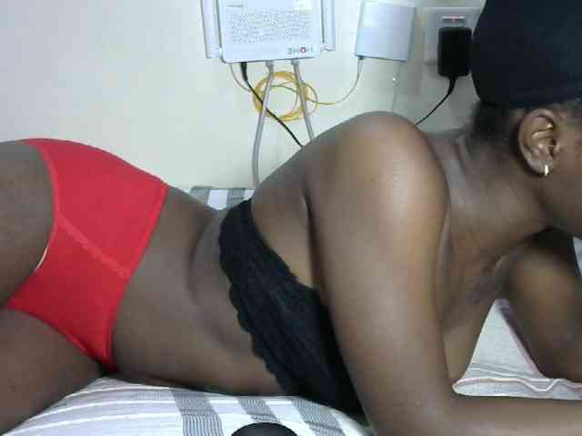 Hotzelda webcam