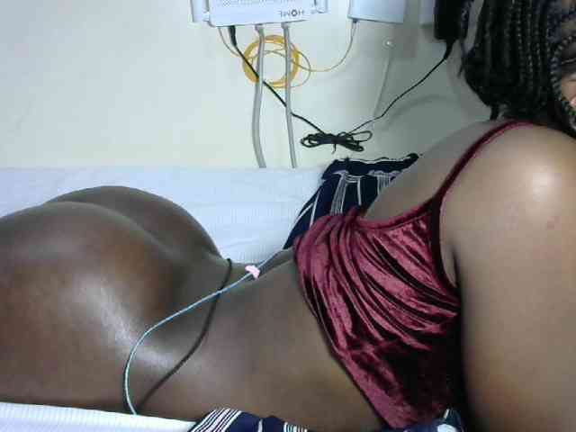 Hotzelda webcam