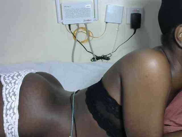 Hotzelda webcam