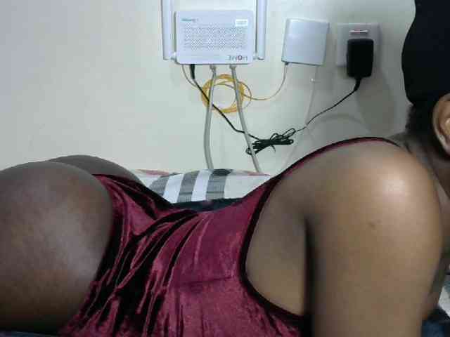 Hotzelda webcam