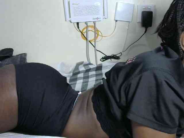 Hotzelda webcam