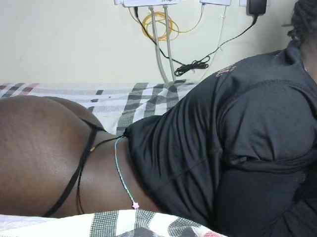 Hotzelda webcam