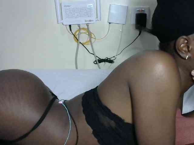 Hotzelda webcam