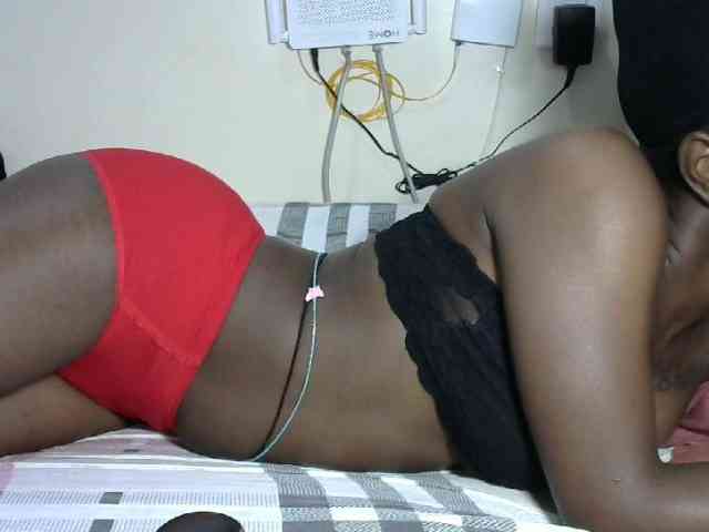 Hotzelda webcam