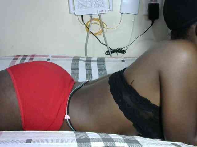 Hotzelda webcam