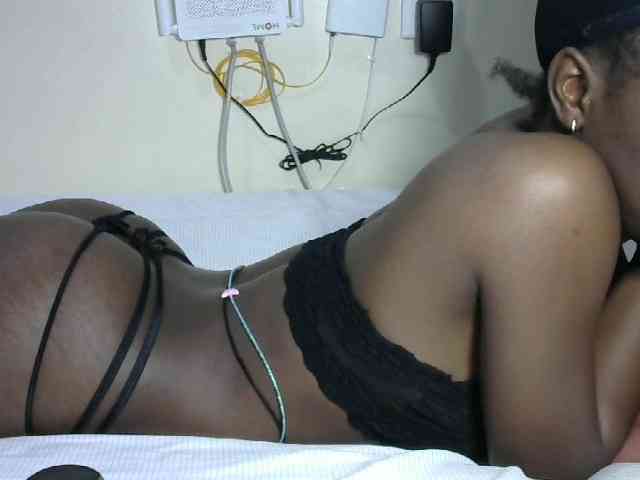 Hotzelda webcam