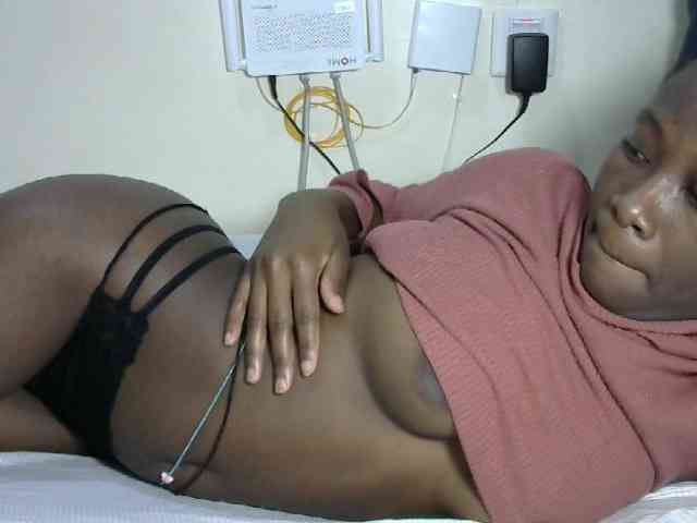 Hotzelda webcam