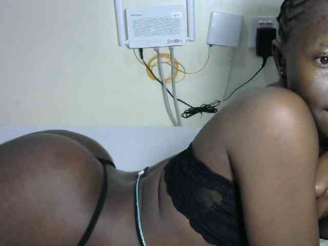 Hotzelda webcam