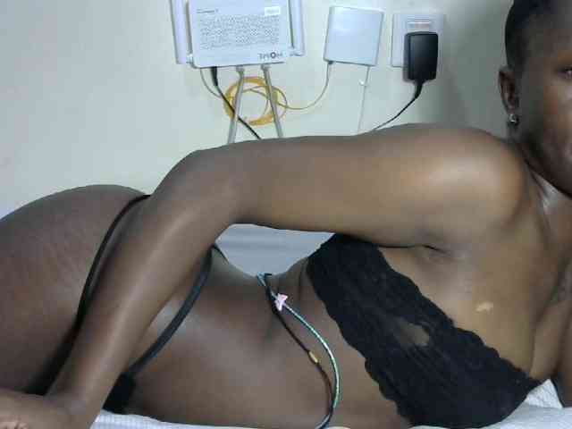 Hotzelda webcam