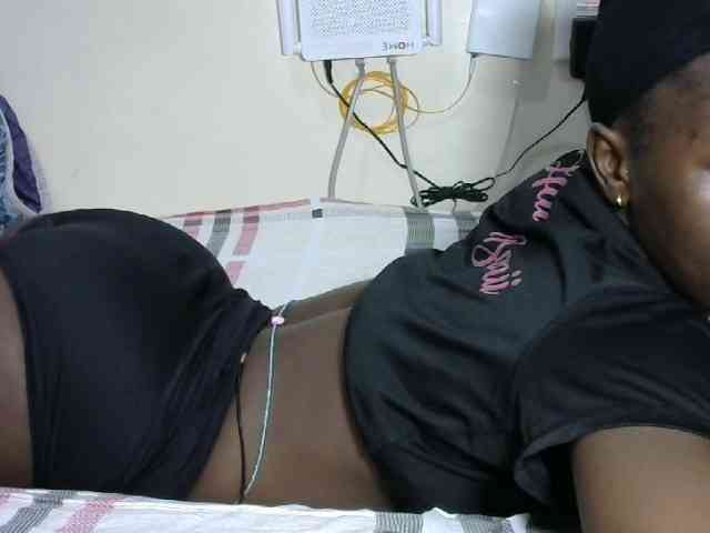 Hotzelda webcam
