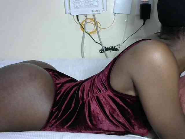 Hotzelda webcam