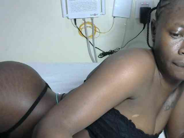 Hotzelda webcam