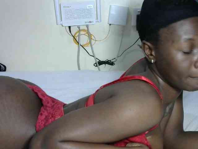 Hotzelda webcam