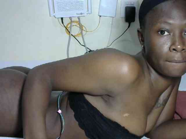 Hotzelda webcam