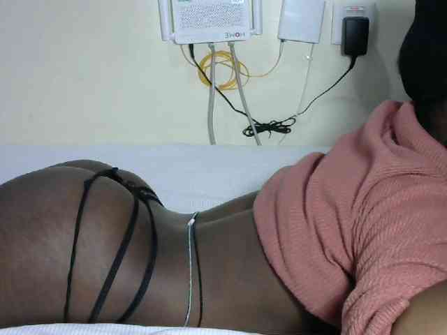 Hotzelda webcam