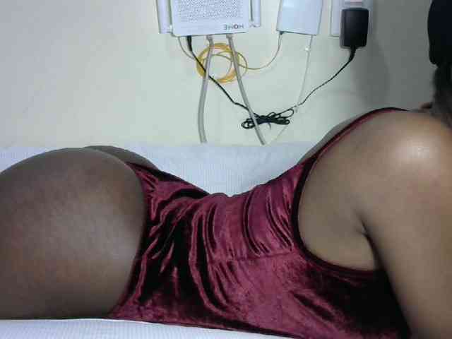 Hotzelda webcam
