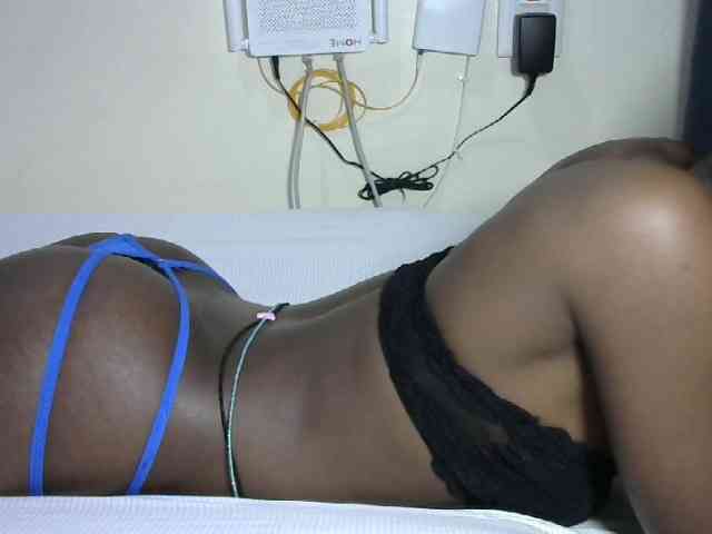 Hotzelda webcam