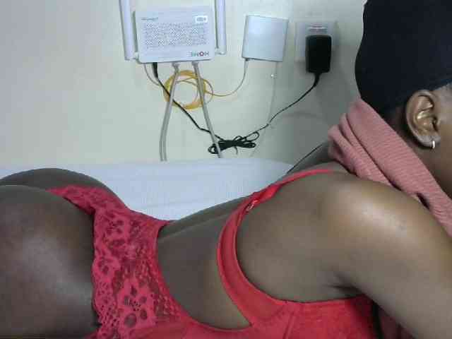Hotzelda webcam