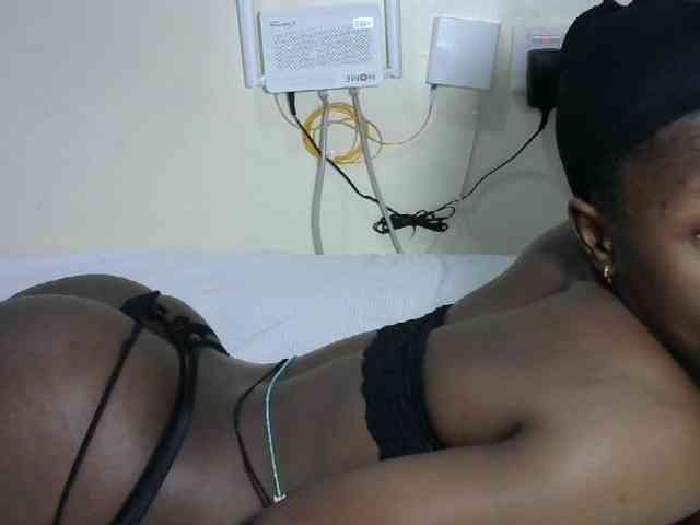 Hotzelda webcam