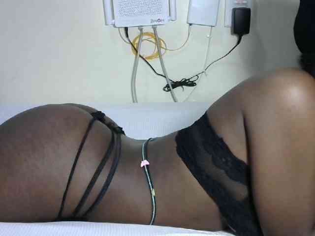 Hotzelda webcam