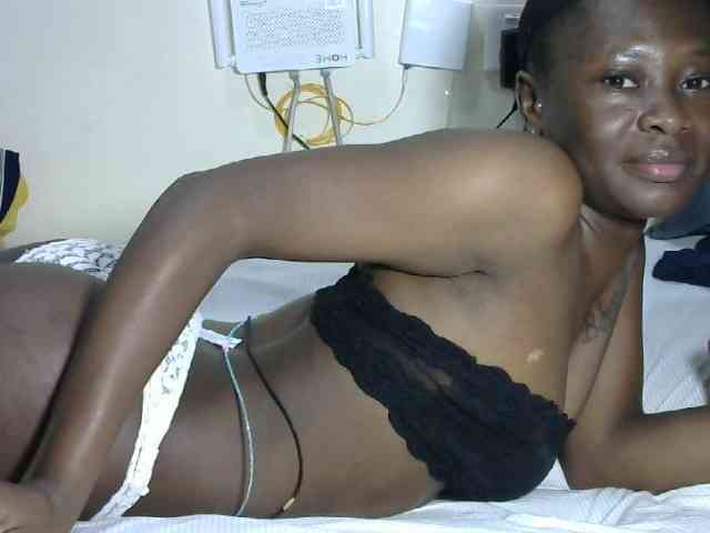 Hotzelda webcam