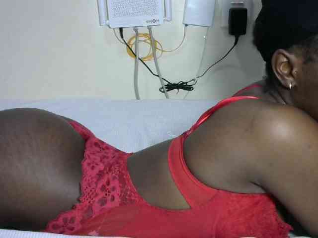 Hotzelda webcam
