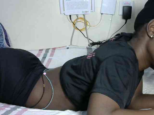 Hotzelda webcam