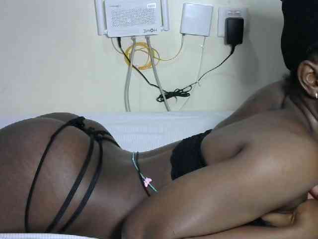 Hotzelda webcam