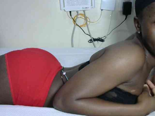 Hotzelda webcam