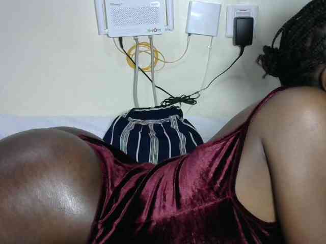 Hotzelda webcam
