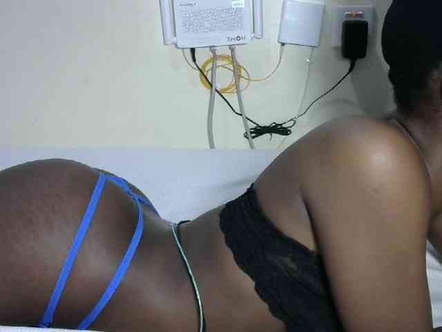 Hotzelda webcam