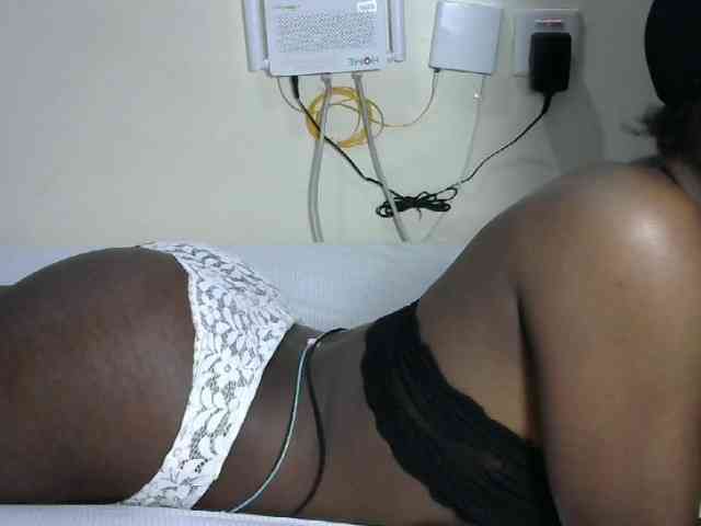 Hotzelda webcam