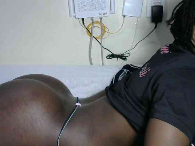 Hotzelda webcam