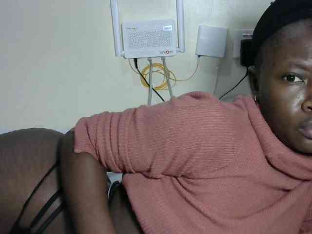 Hotzelda webcam