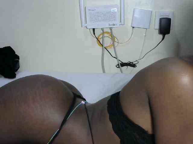 Hotzelda webcam