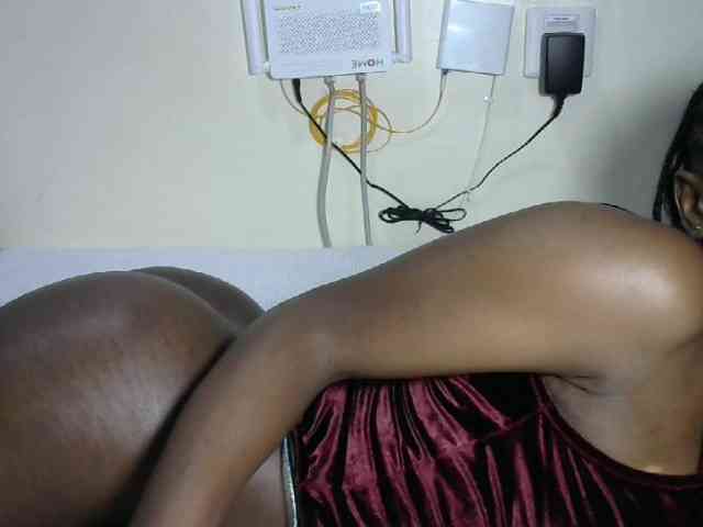 Hotzelda webcam
