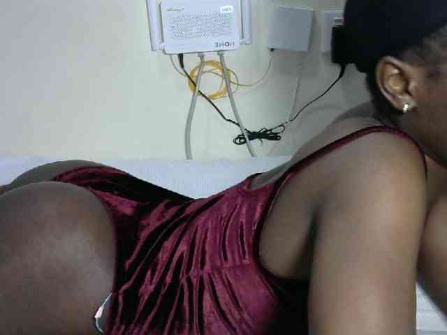 Hotzelda webcam