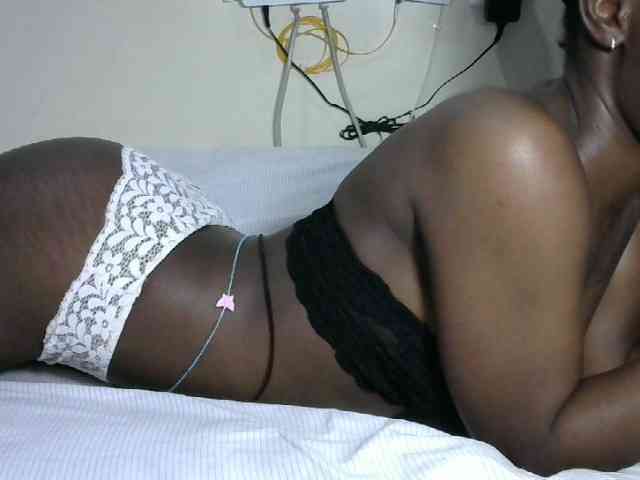 Hotzelda webcam