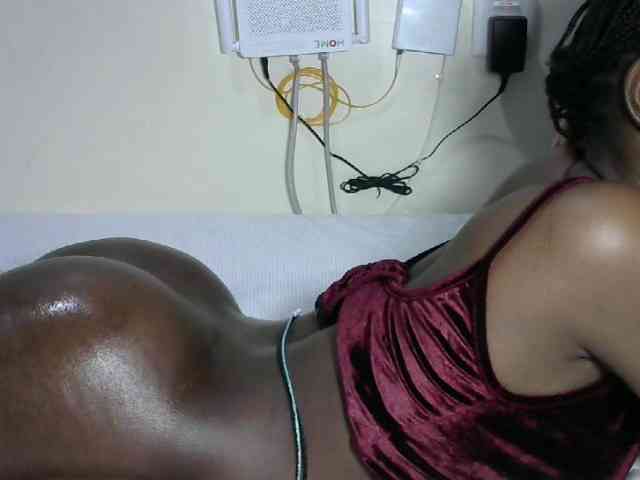 Hotzelda webcam