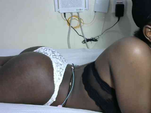 Hotzelda webcam