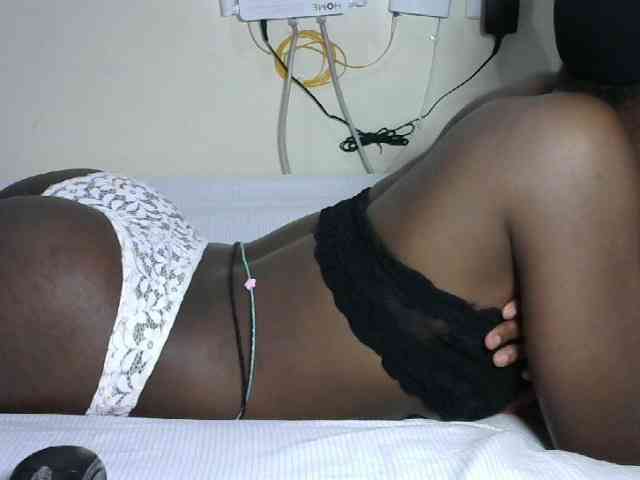 Hotzelda webcam