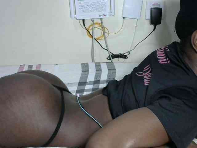 Hotzelda webcam