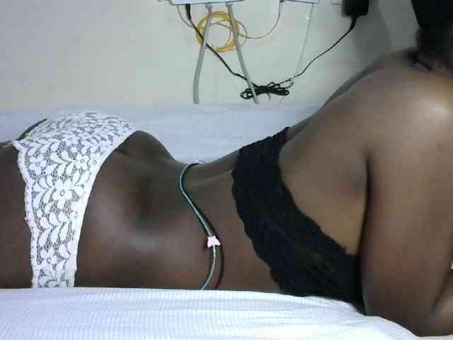 Hotzelda webcam