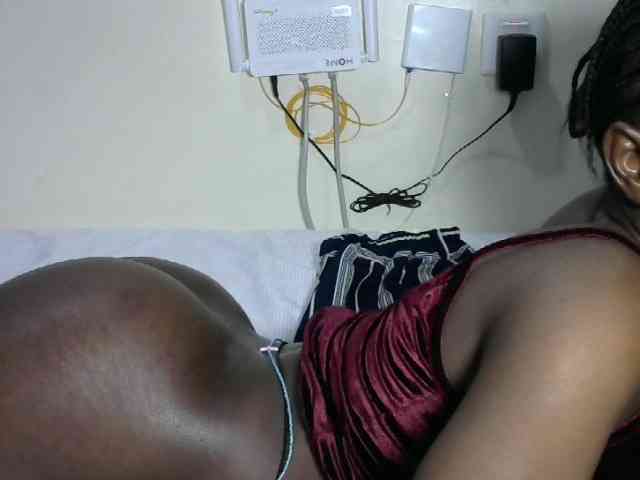 Hotzelda webcam