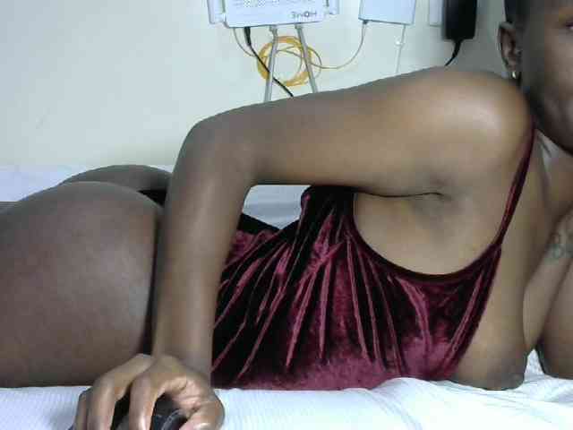 Hotzelda webcam