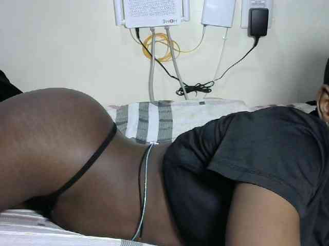Hotzelda webcam