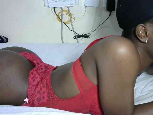 Hotzelda webcam