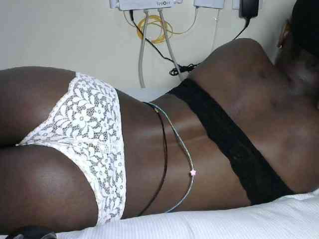 Hotzelda webcam