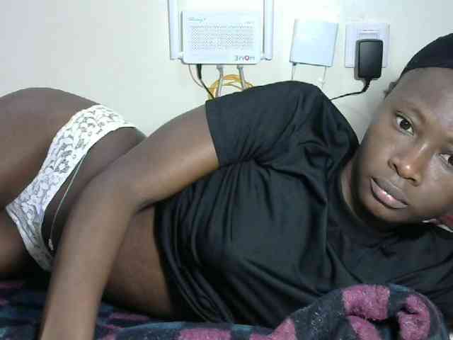Hotzelda webcam